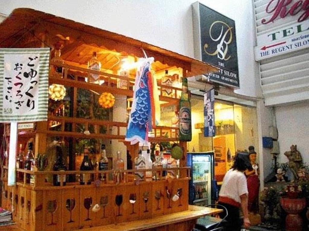 Regent Silom Hotel Банкок Екстериор снимка