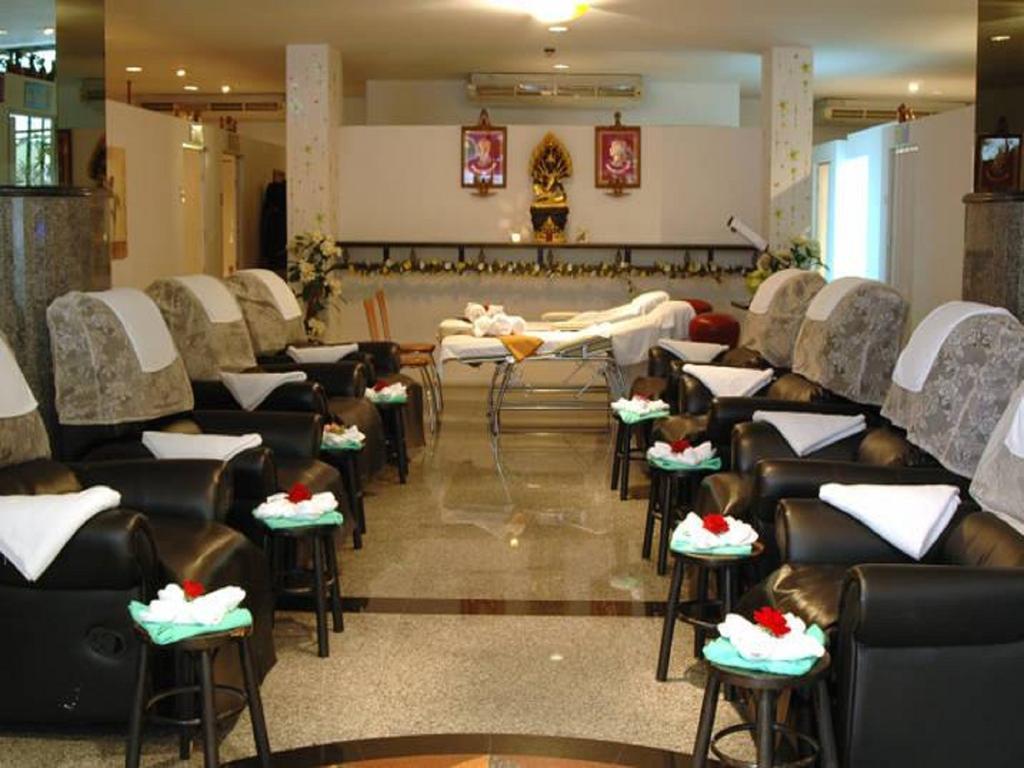 Regent Silom Hotel Банкок Екстериор снимка
